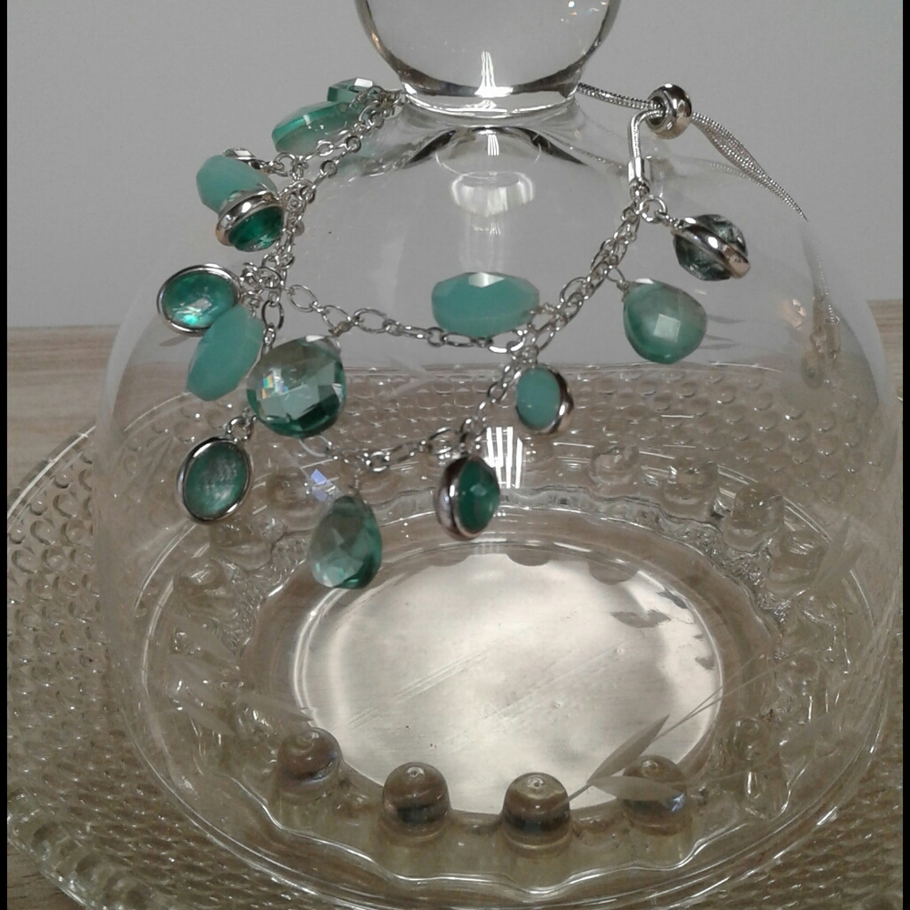 Beautiful Anne Klein bracelet aqua and silver tone